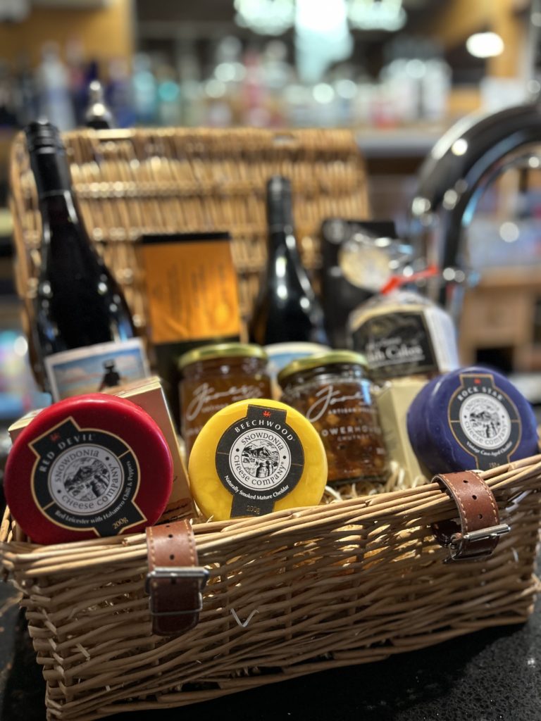 Hamper Cheese and Wine Hamper with Hotel Voucher Kings Head